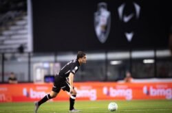 Santos perde de virada para Atlético-MG e fica em 8º