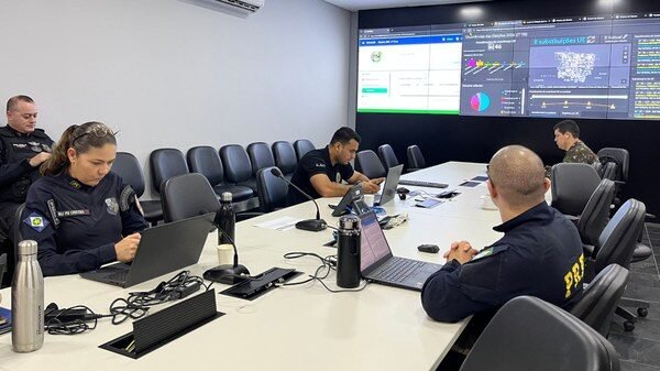 Segundo turno começa com 46 ocorrências em urnas e votação tranquila em MT, diz TRE