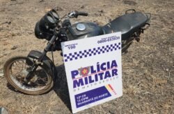 Veículo escondido em pastagem na área rural de Guarantã é recuperado pela PM