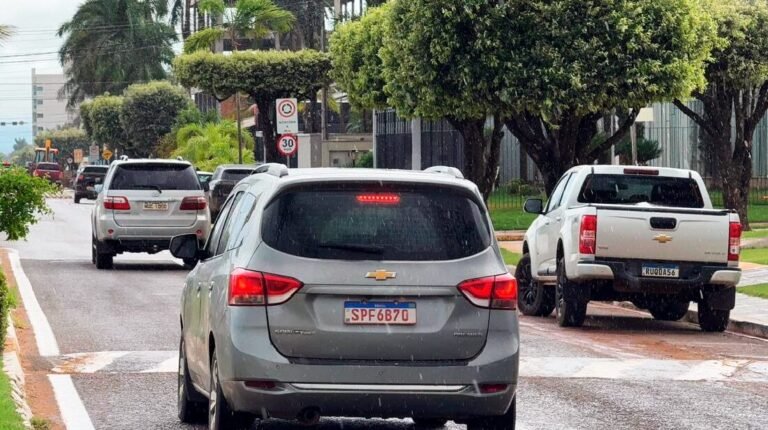 Veículos roubados ou furtados têm taxa de licenciamento suspensa automaticamente em MT, orienta Detran