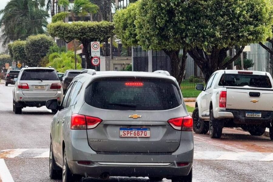 Veículos roubados ou furtados têm taxa de licenciamento suspensa automaticamente em MT, orienta Detran