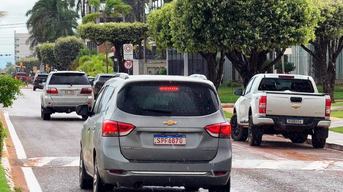 Veículos roubados ou furtados têm taxa de licenciamento suspensa automaticamente em MT, orienta Detran